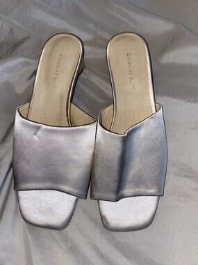 Chocolat Blu Women's 9 Satin Silver Slip-On Low Top Square Toe Slide Sandals